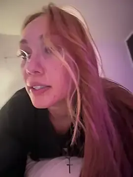 lana-lubov – webcam model profile photo Image 5