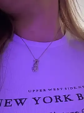 lana-lubov – webcam model profile photo Image 6