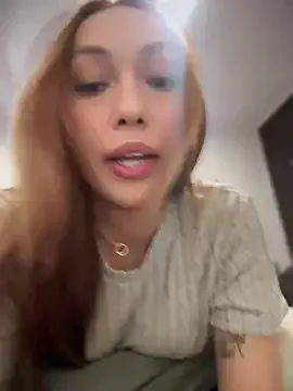 lana-lubov – webcam model profile photo Image 9