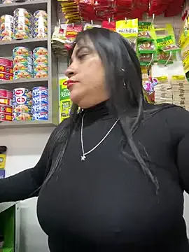 BlondeScarlettx – webcam model profile photo Image 10