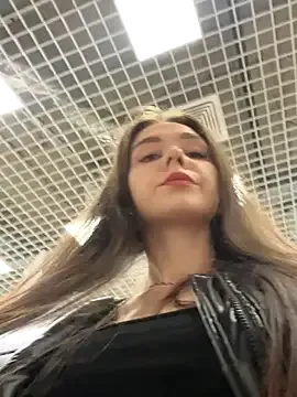 worsh1pme – webcam model profile photo Image 2