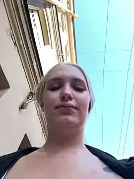 marsandvenera – webcam model profile photo Image 12