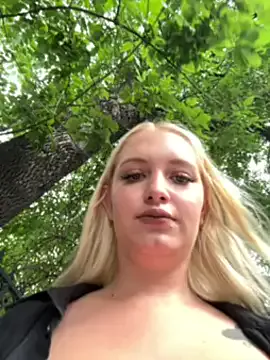 marsandvenera – webcam model profile photo Image 7