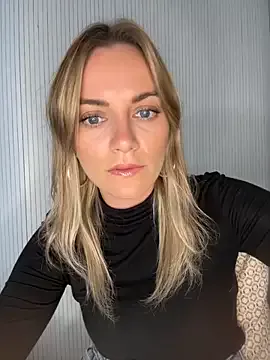 0------0 – webcam model profile photo Image 14