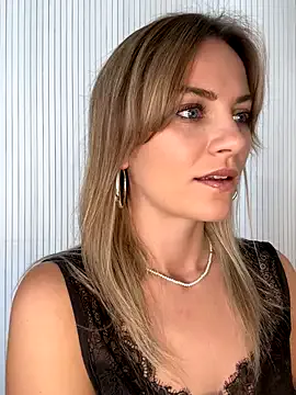 0------0 – webcam model profile photo Image 16