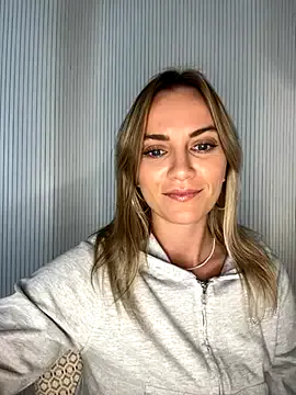 0------0 – webcam model profile photo Image 18