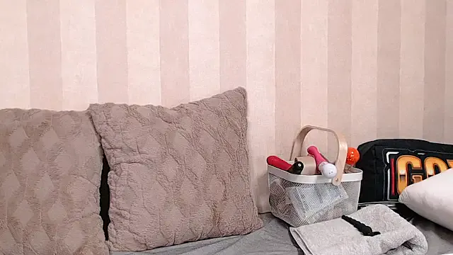 SelennaMoon – webcam model profile photo Image 8