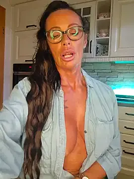 LizzieGreyX – webcam model profile photo Image 6