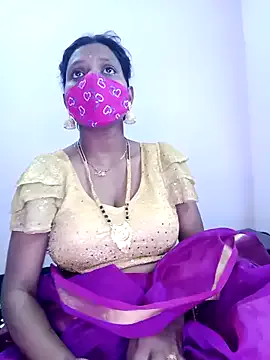 TenderLora – webcam model profile photo Image 2