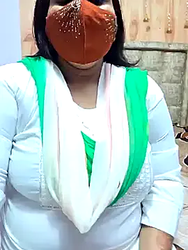 TyleneBuck – webcam model profile photo Image 14