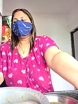 TyleneBuck – webcam model profile photo Image 19