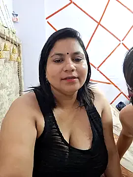 TyleneBuck – webcam model profile photo Image 5