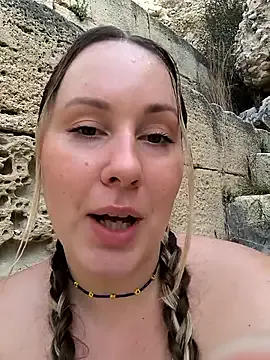 Loli_Belle – webcam model profile photo Image 6