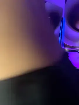 blondeangel_4u2 – webcam model profile photo Image 11