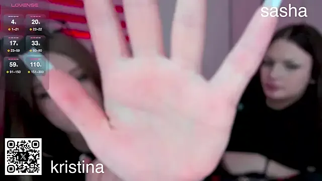 British_EmJess – webcam model profile photo Image 16