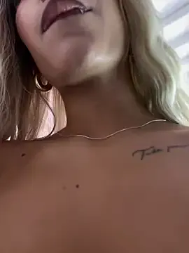 Astimax – webcam model profile photo Image 13