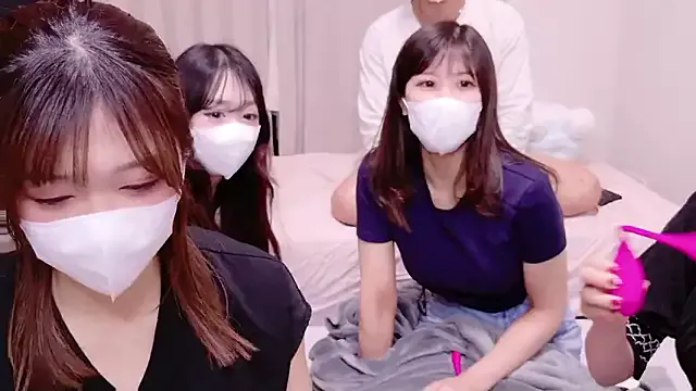 QueenKing – webcam model profile photo Image 4