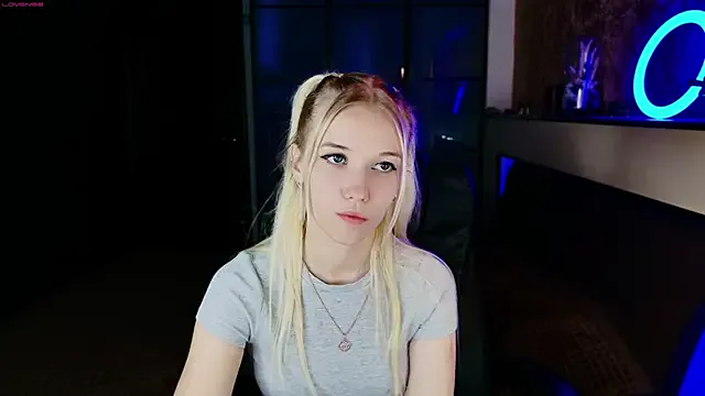 mayadashaaa – webcam model profile photo Image 4