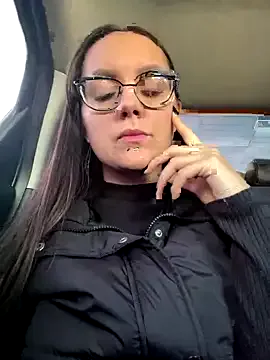 LizzieGreyX – webcam model profile photo Image 15