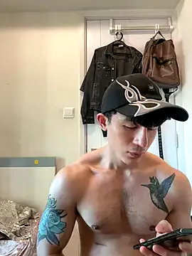 British_EmJess – webcam model profile photo Image 10