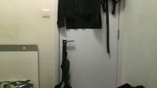 British_EmJess – webcam model profile photo Image 18