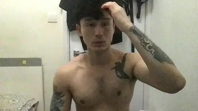 British_EmJess – webcam model profile photo Image 8