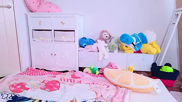 AlisaSet – webcam model profile photo Image 13