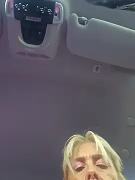 SofiaSins – webcam model profile photo Image 18