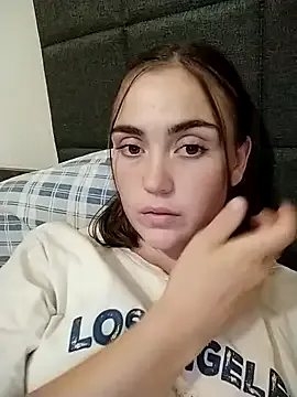 British_EmJess – webcam model profile photo Image 5