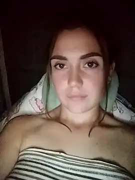 British_EmJess – webcam model profile photo Image 9