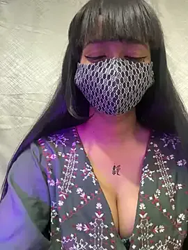 SelennaMoon – webcam model profile photo Image 11