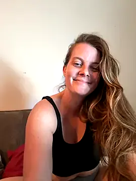 British_EmJess – webcam model profile photo Image 11