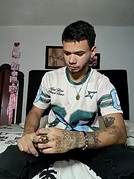 VictoriaMorrone – webcam model profile photo Image 5