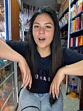 Magic-Giiirls – webcam model profile photo Image 15