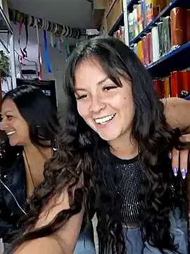 Magic-Giiirls – webcam model profile photo Image 8