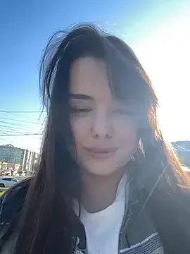 British_EmJess – webcam model profile photo Image 2