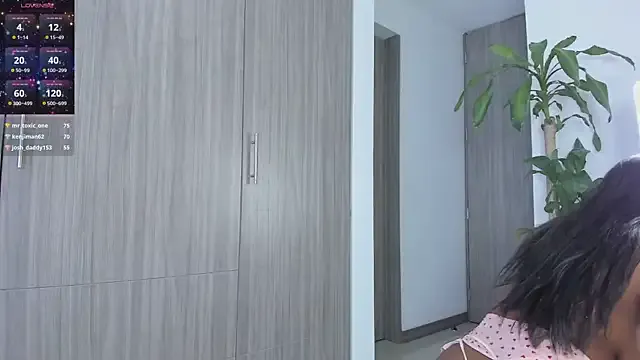 British_EmJess – webcam model profile photo Image 8