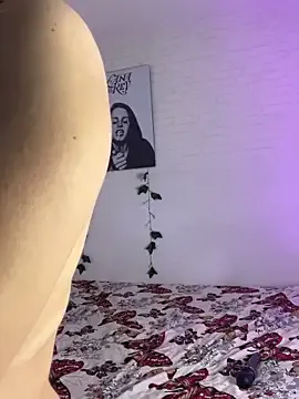 LizzieGreyX – webcam model profile photo Image 12