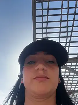 SofiaSins – webcam model profile photo Image 16