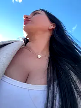 SofiaSins – webcam model profile photo Image 17