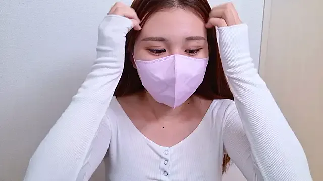 British_EmJess – webcam model profile photo Image 15