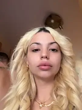 blondeambitionnn – webcam model profile photo Image 7