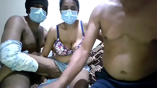 blondeambitionnn – webcam model profile photo Image 2