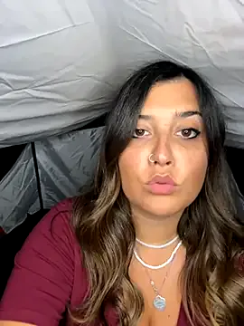 LoraDevine – webcam model profile photo Image 13