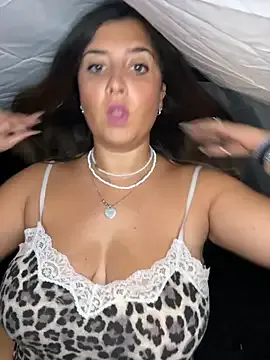 LoraDevine – webcam model profile photo Image 14