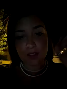 LoraDevine – webcam model profile photo Image 16