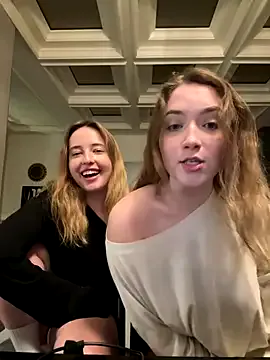 SusyBlair – webcam model profile photo Image 2