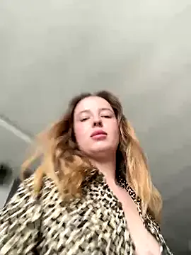 SusyBlair – webcam model profile photo Image 8