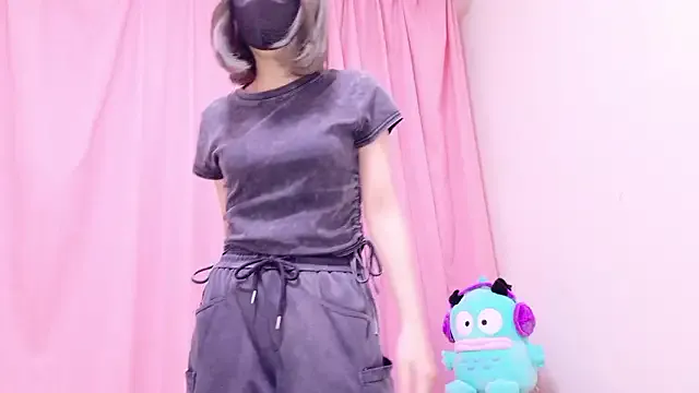 blondeangel_4u2 – webcam model profile photo Image 11