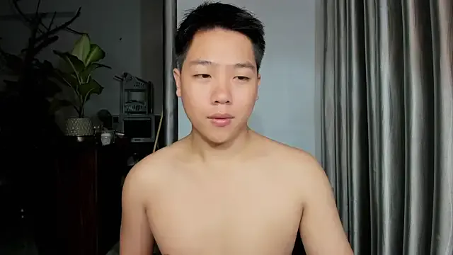 SilviaPastori – webcam model profile photo Image 2